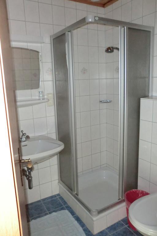 Weisses Roessl Werfen Hotel Kamer foto