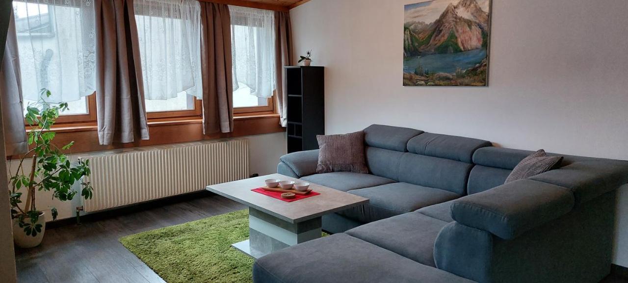 Weisses Roessl Werfen Hotel Buitenkant foto
